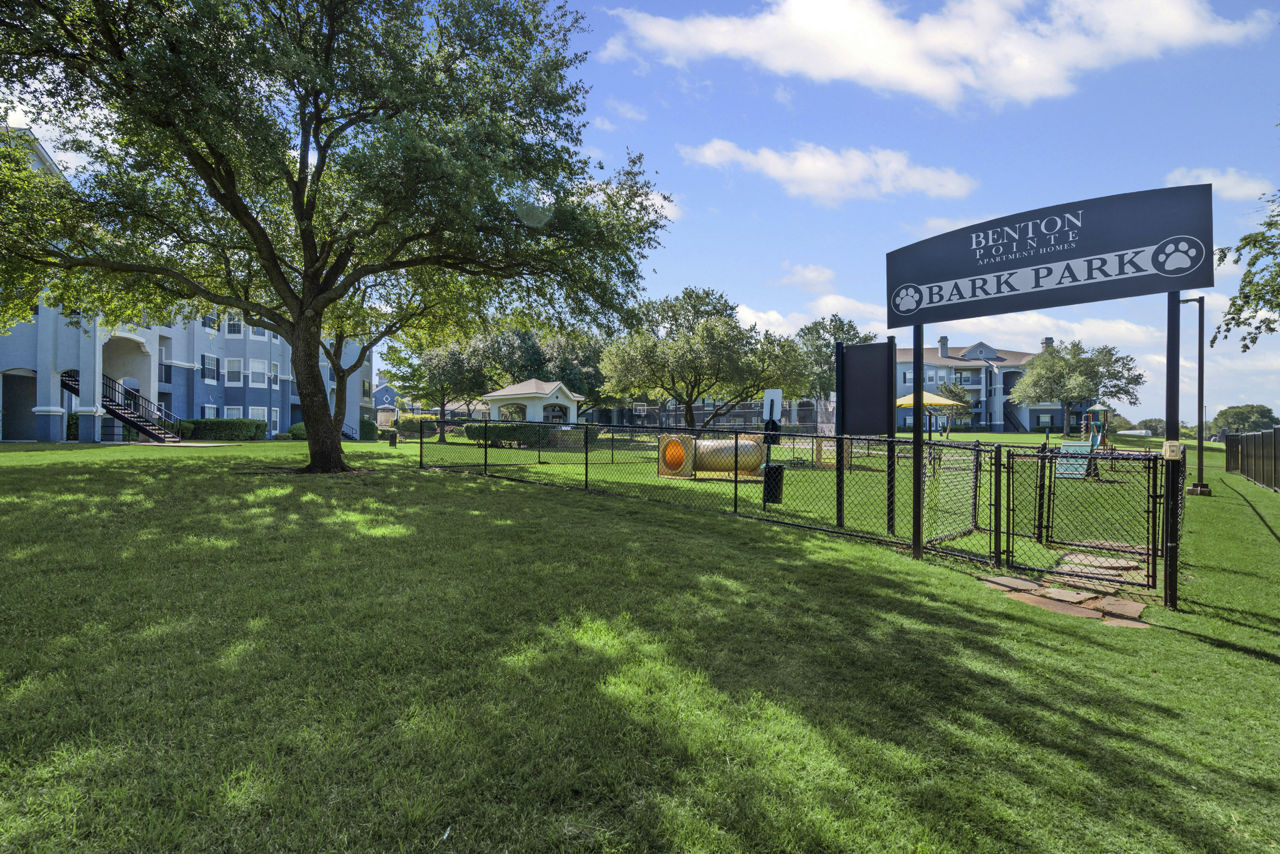 Dog park at Benton Pointe
