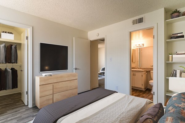 bedroom at Union 505 Apartments