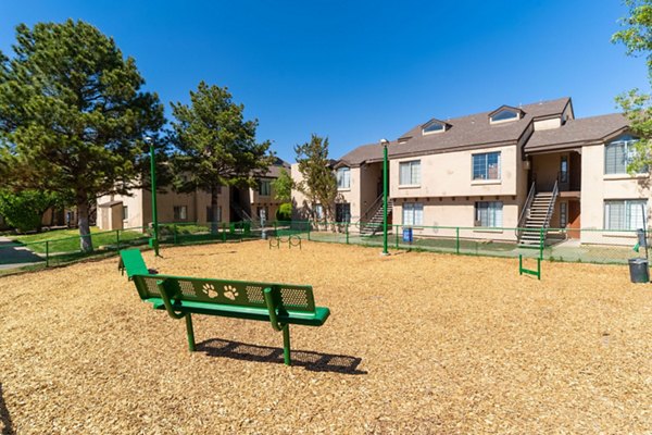 sport court at Union 505 Apartments