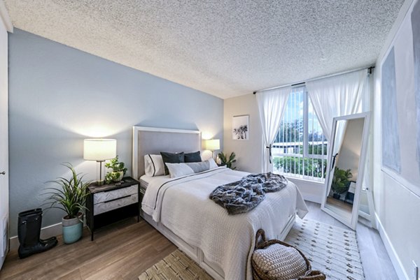 bedroom at Harbor Park Apartments