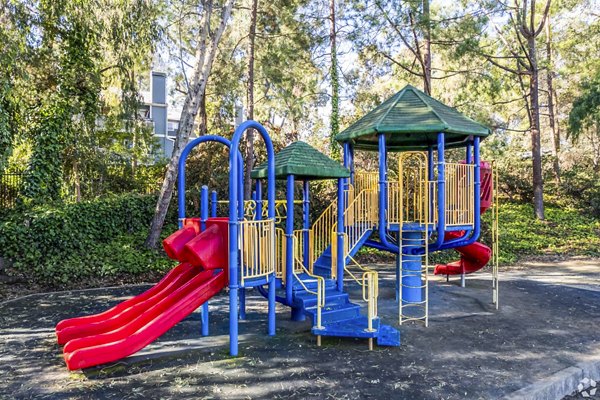 playground at Harbor Park Apartments