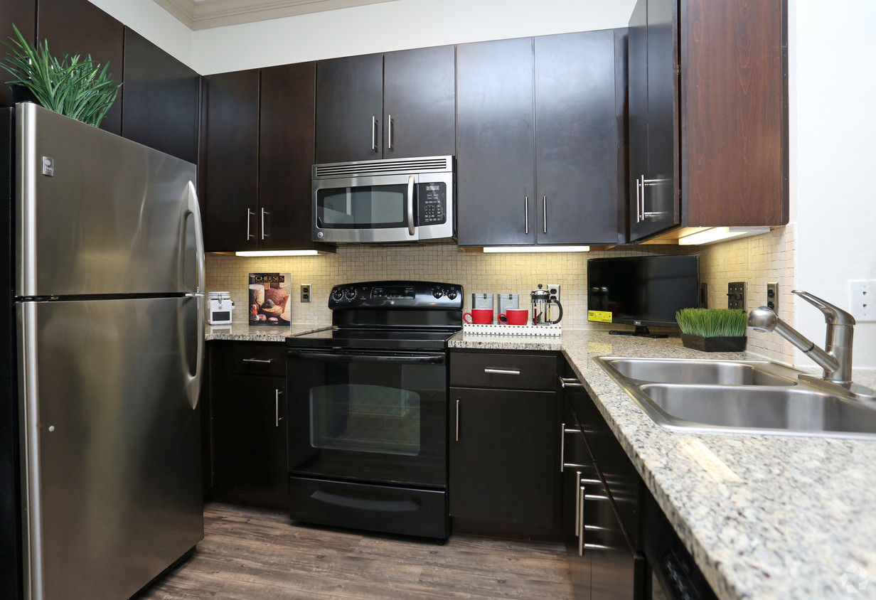 Braeswood Place Houston Tx 11 of 12