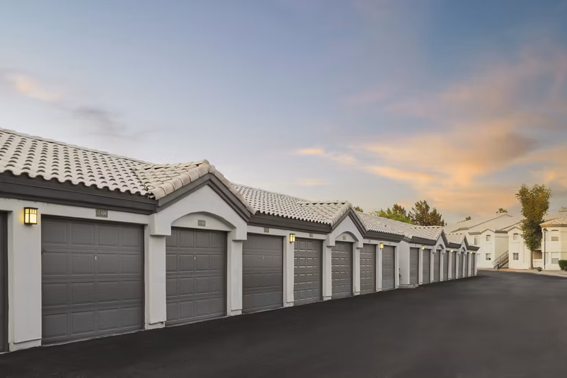 building/exterior at CityScape at Lakeshore Apartments