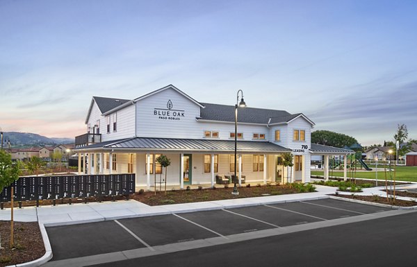 exterior at Blue Oak Apartments 