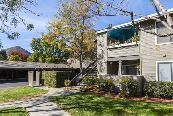 Monte Vista Apartments: Elegant building of luxury residences in a serene neighborhood