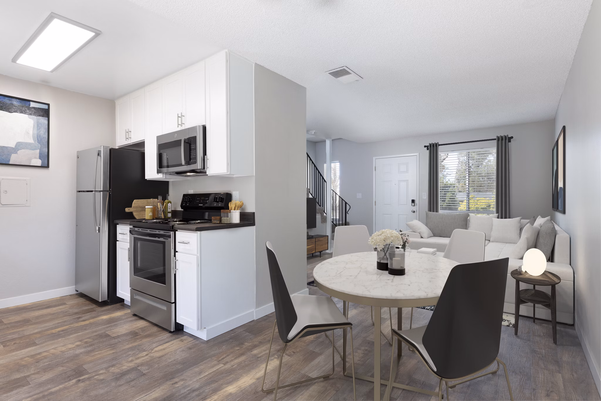 dining room at Landing at Capitola Apartments