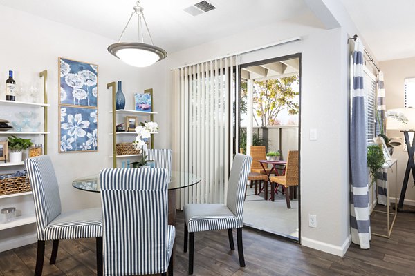 dining room at Civic Square Apartments