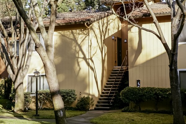 building/exterior at Vista Oaks Apartments