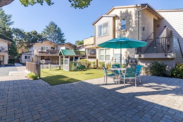 grill area at Westcliffe Trail Apartments 