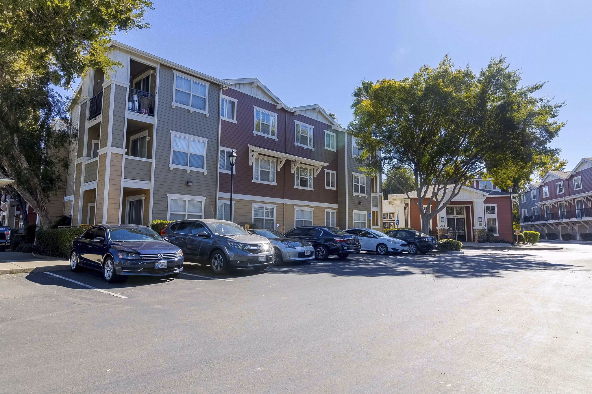 building at Morgan Park Apartments
