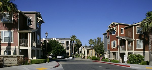 building at Morgan Park Apartments