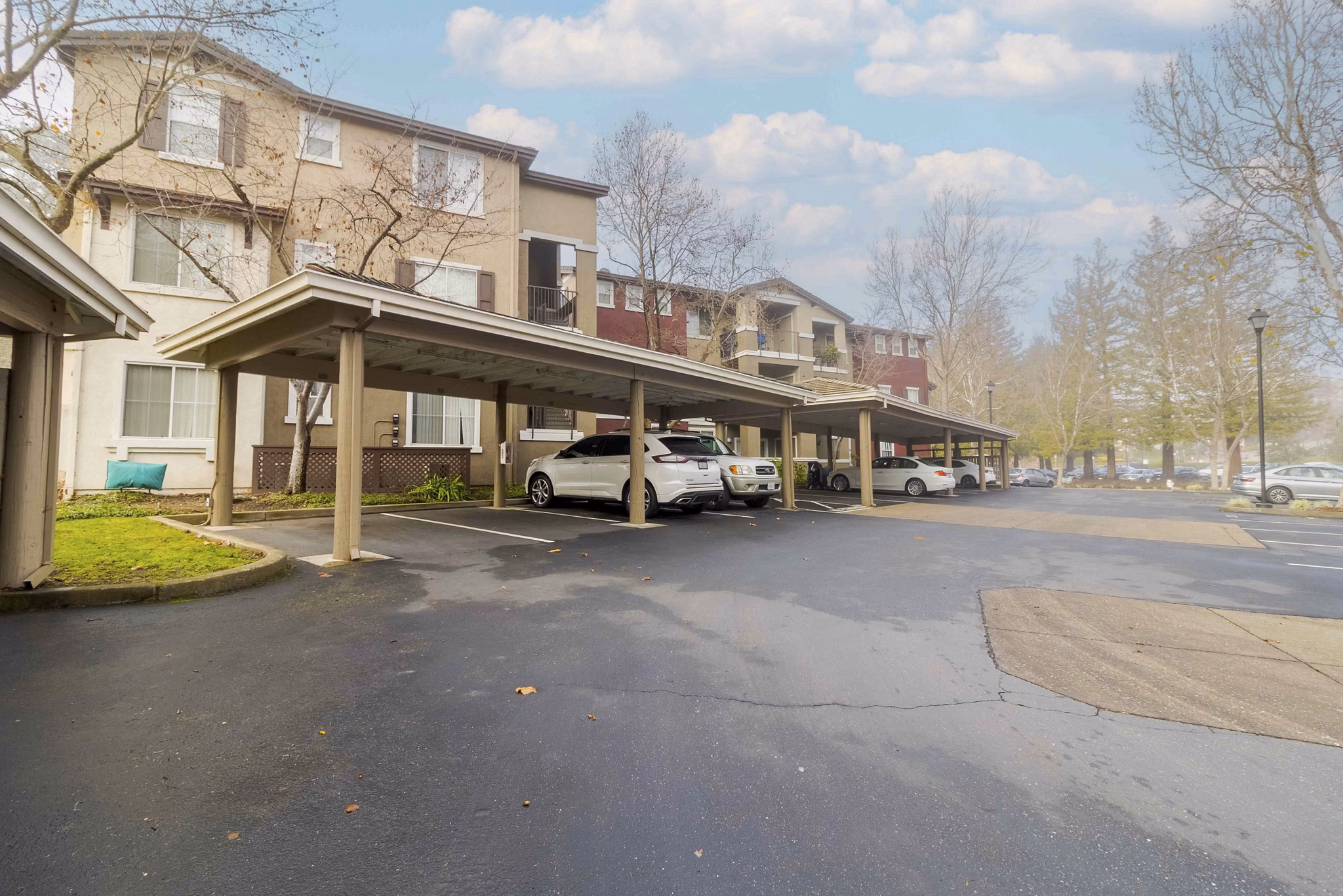 building/exterior at Park Place Apartments