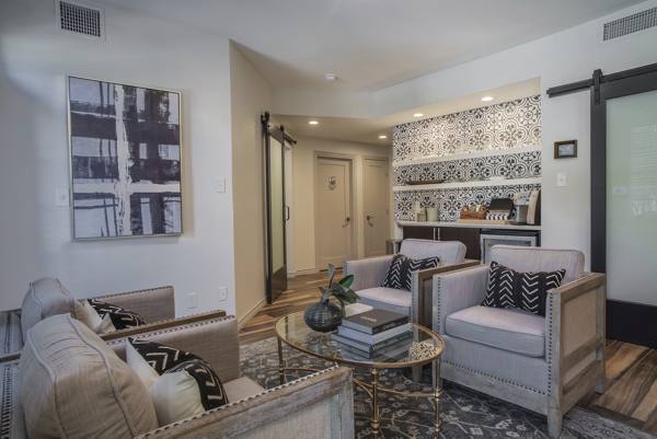 clubhouse at Winsted at White Rock Apartments
