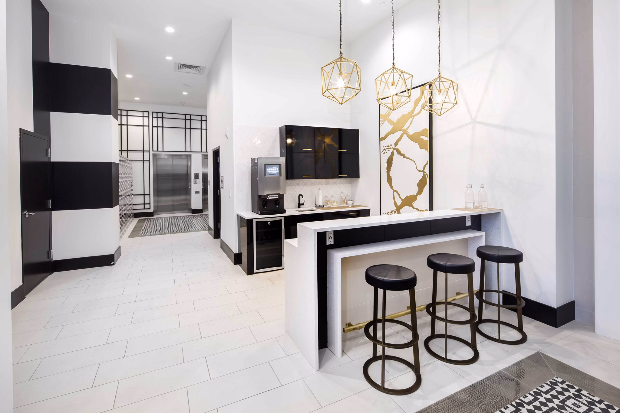 Clubhouse featuring modern design and cozy seating at Highlands 32 Apartments in a luxury setting for social gatherings