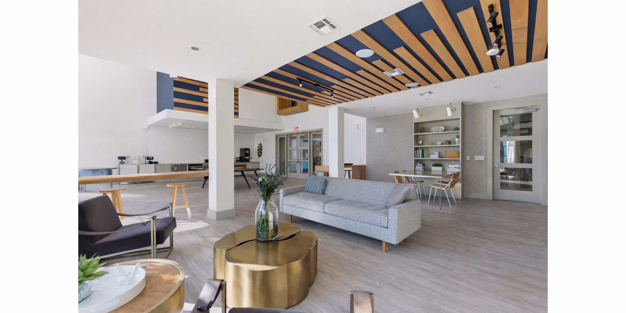clubhouse at The Sterling at Oak Hills Apartments