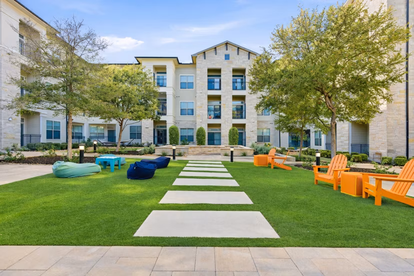 patio at The Sterling at Oak Hills Apartments