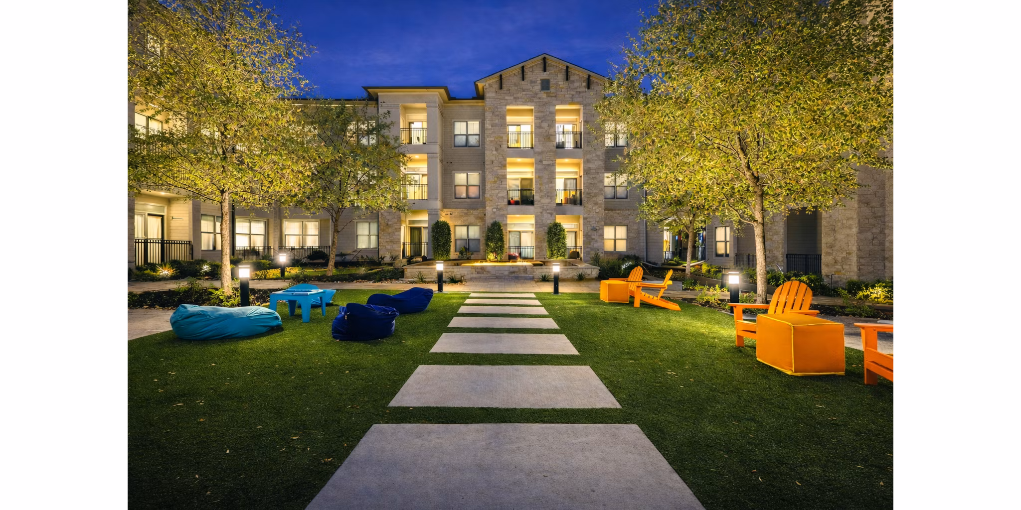 patio at The Sterling at Oak Hills Apartments