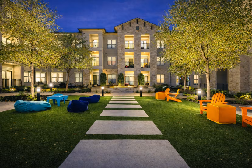 patio at The Sterling at Oak Hills Apartments