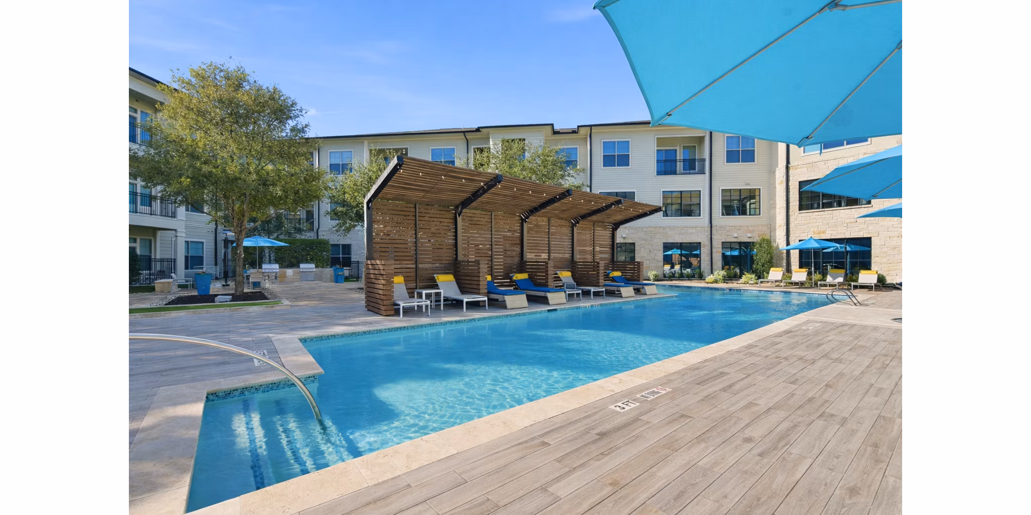 pool at The Sterling at Oak Hills Apartments