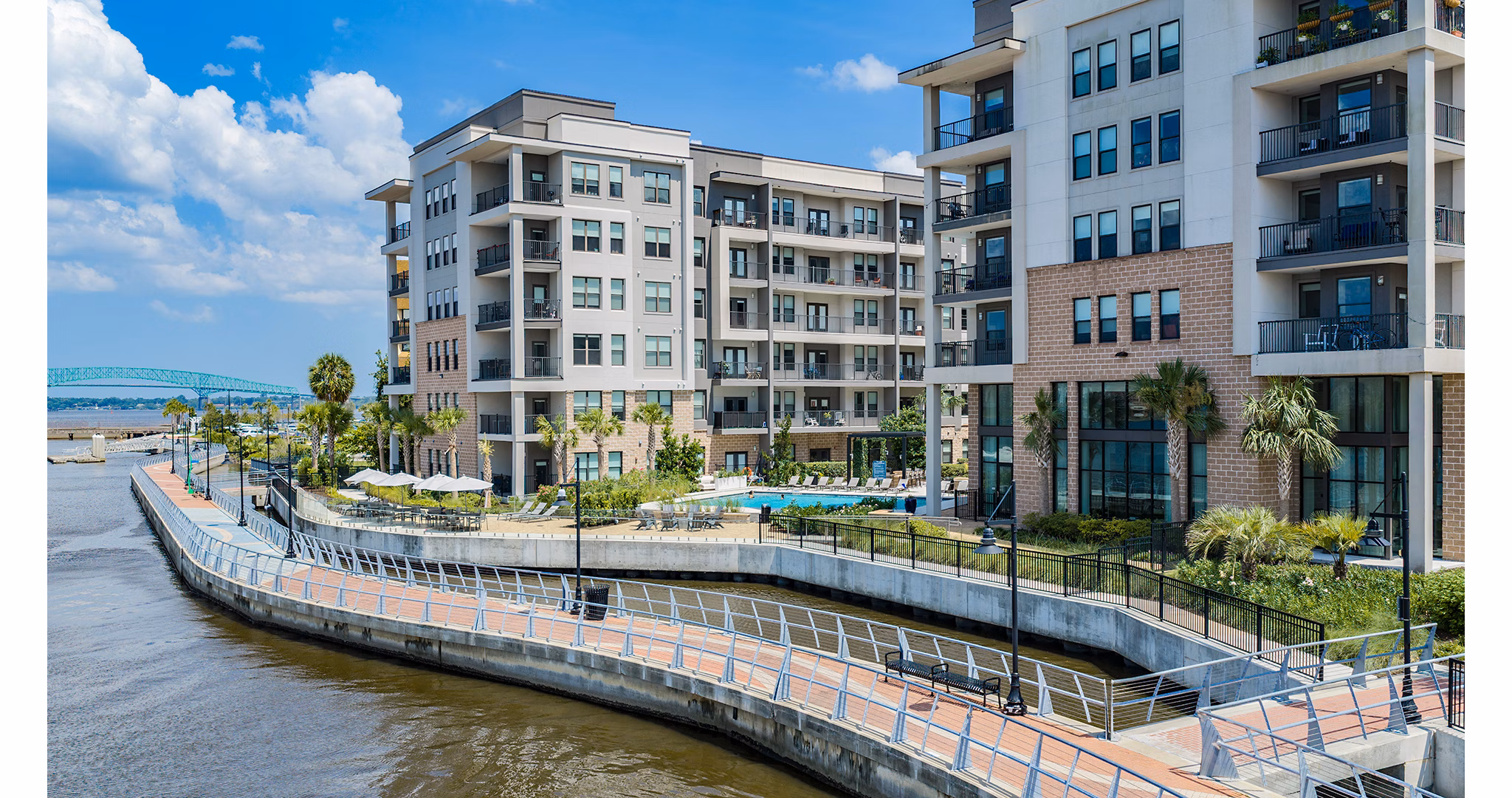 exterior at River House Apartments 