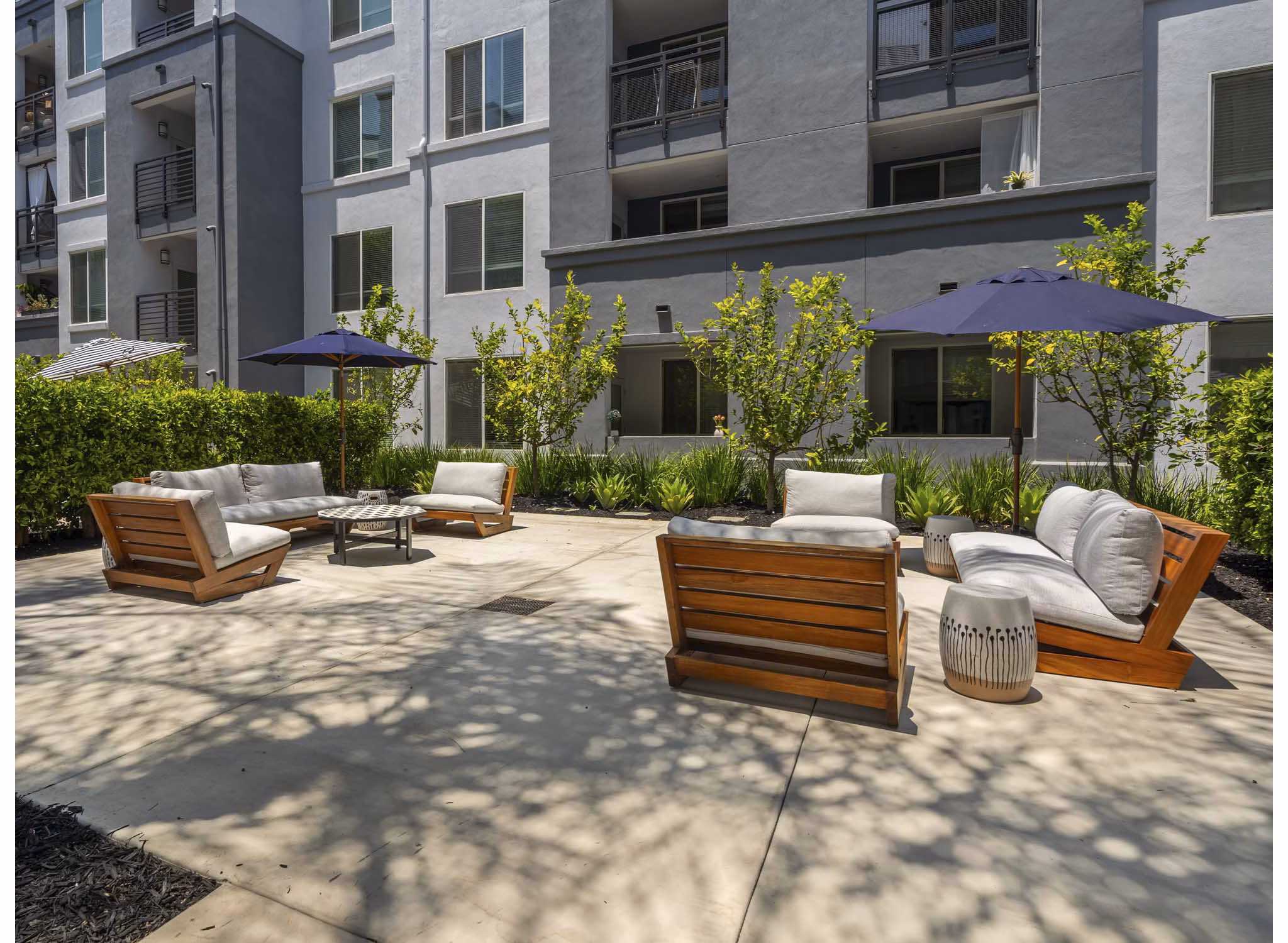 Eton at Warner Center: Stylish of luxury apartments in Woodland Hills