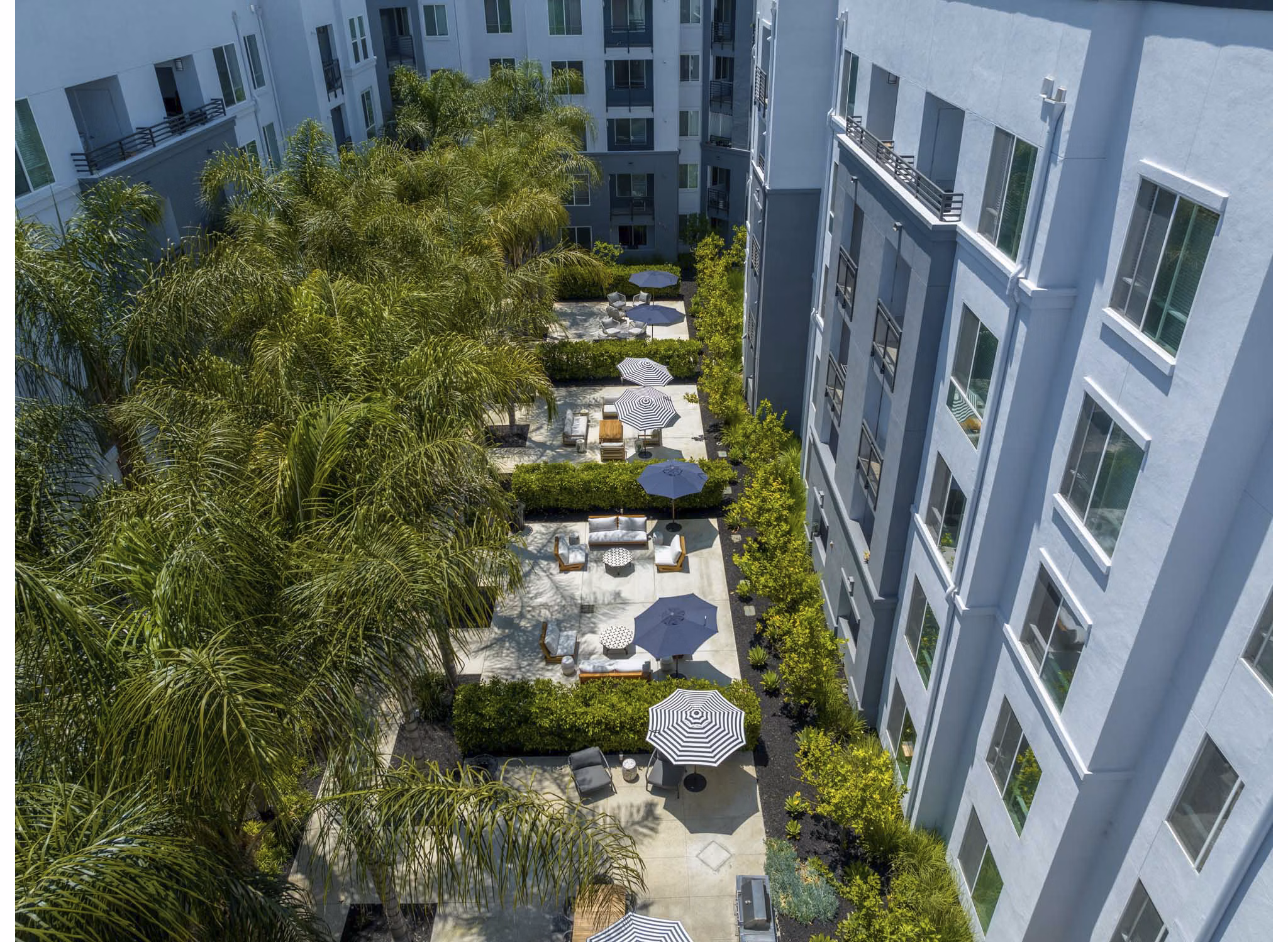 Eton at Warner Center: Stylish luxury apartments in Los Angeles