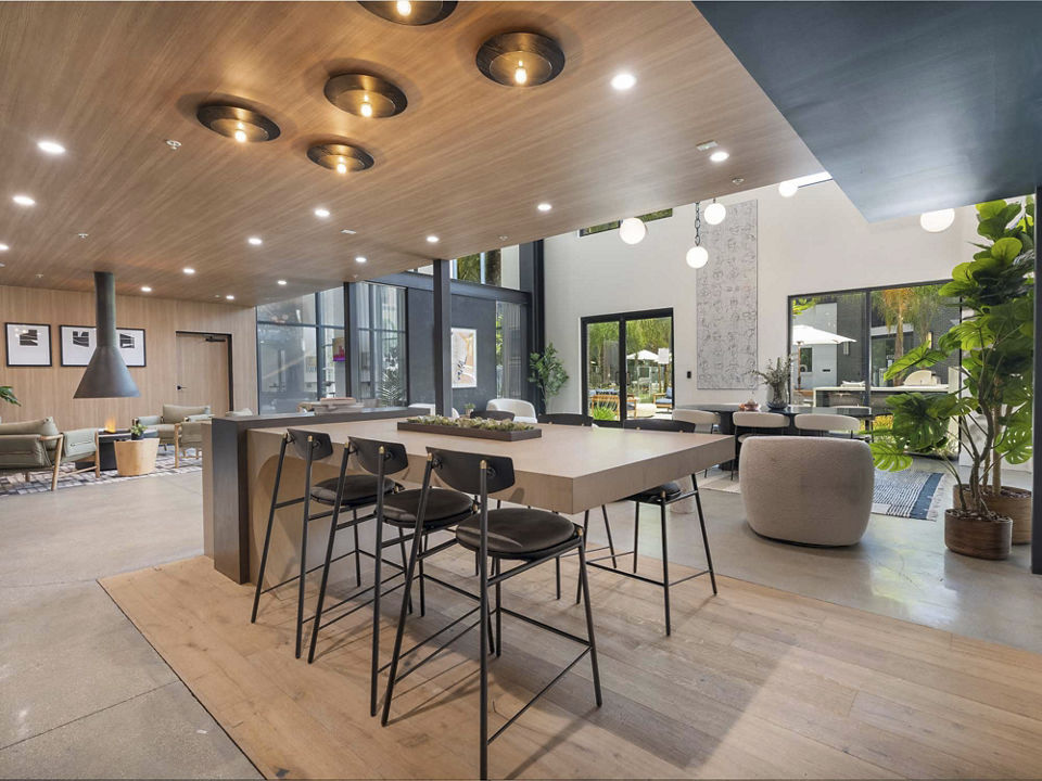 clubhouse at Eton at Warner Center Apartments