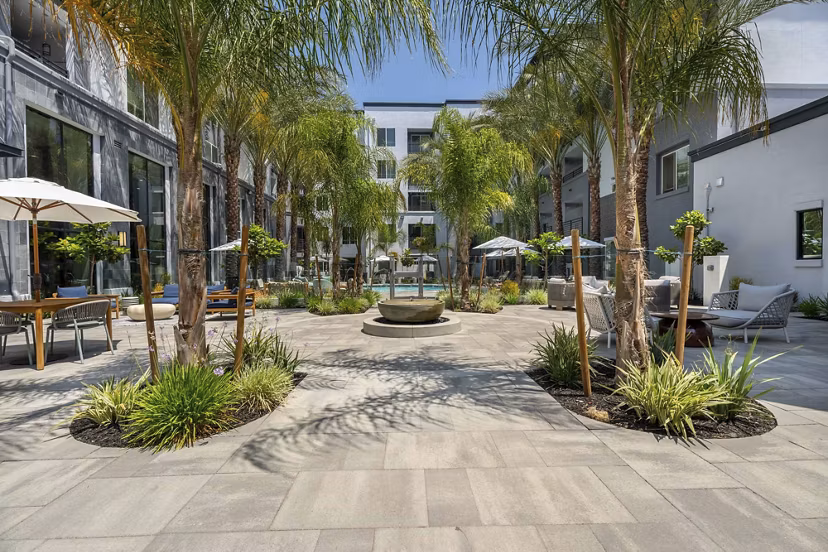 grill area at Eton at Warner Center Apartments 