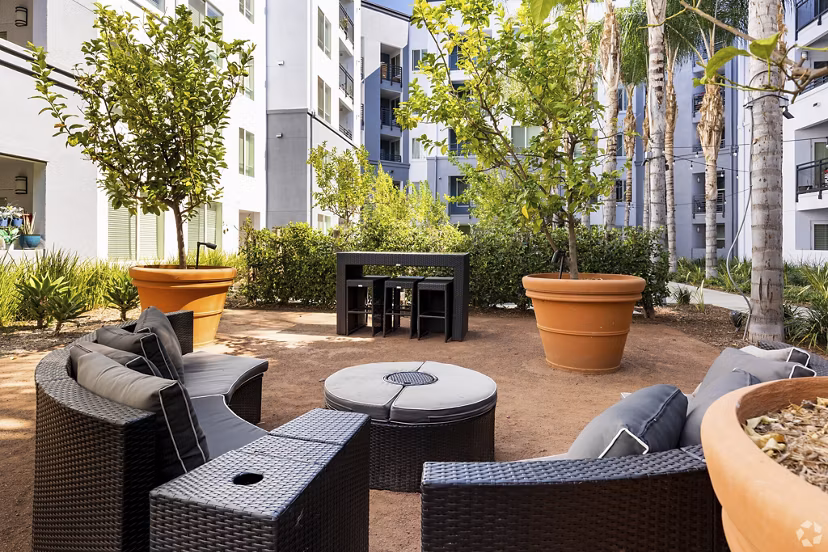 grill area at Eton at Warner Center Apartments 