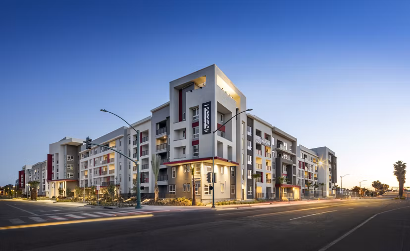 Jefferson Edge Apartments: Modern luxury apartments in vibrant neighborhood