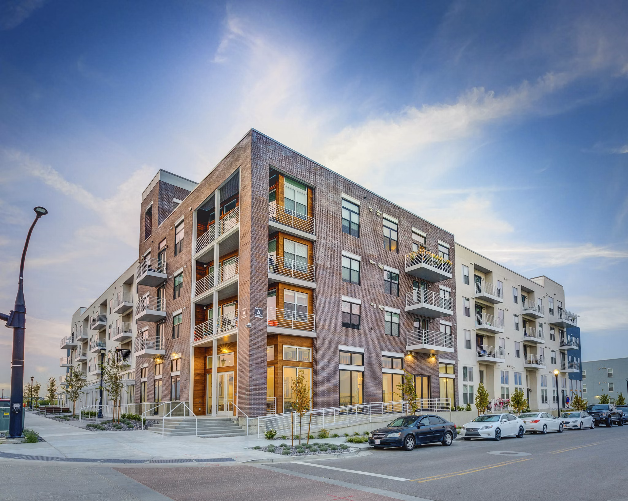 Vida at Daybreak: Modern building with landscaped grounds in South Jordan luxury apartments