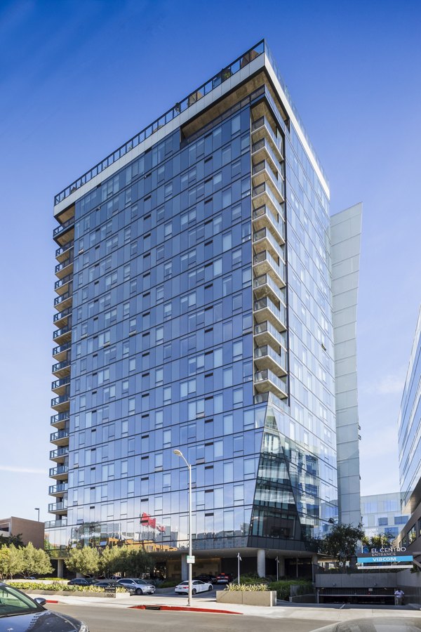 exterior at Columbia Square Living Apartments