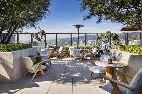 Stunning rooftop deck with urban views at Columbia Square Living Apartments