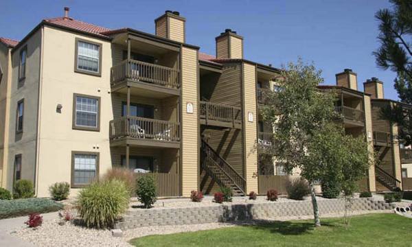 exterior at Sienna at Cherry Creek Apartments
