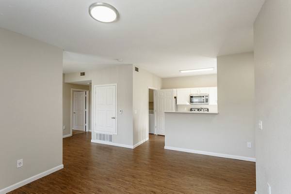 dining room at Parkfield Apartments