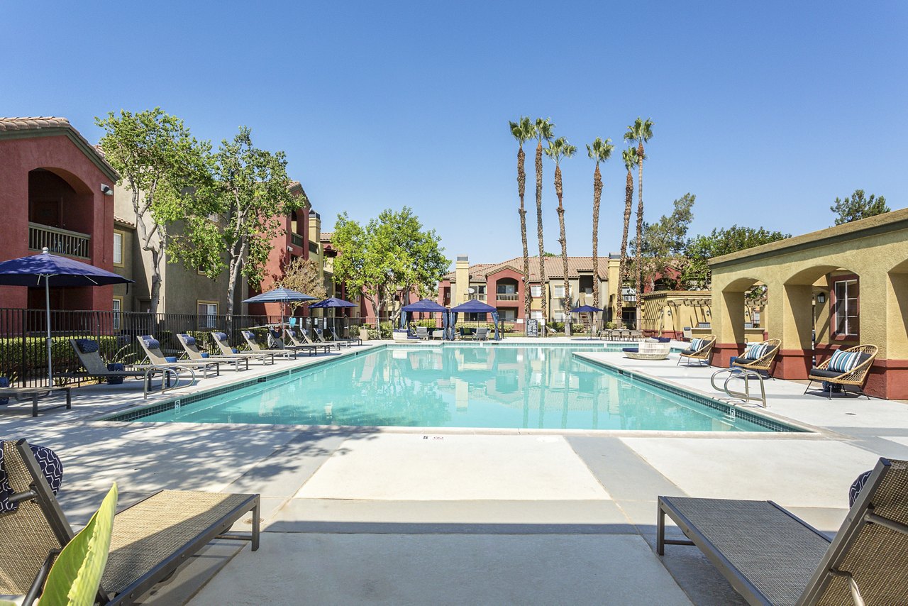 Deerwood Apartments in Corona | Greystar