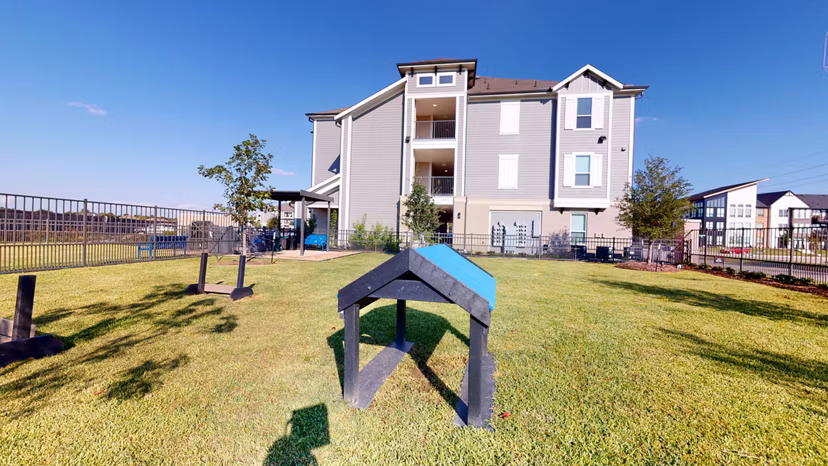 dog park at Bellrock Market Station Apartments