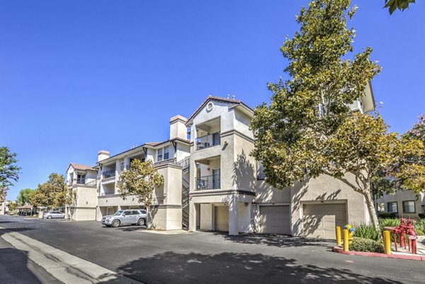 Ironwood North Apartments: Elegant low-rise surrounded by lush landscaping in a serene Spokane neighborhood