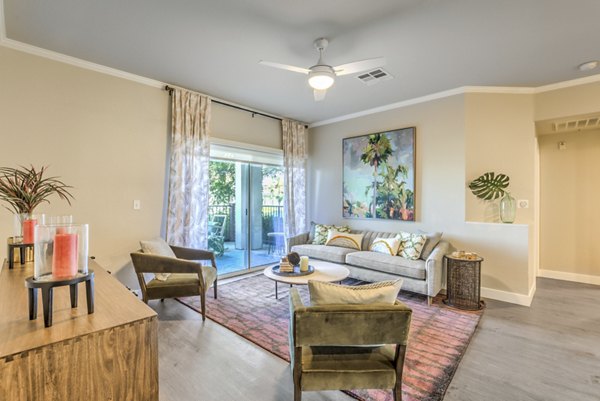 Spacious living room with contemporary decor at Ironwood North Apartments
