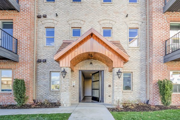 Park East Apartments: Luxury high-rise in a vibrant urban setting