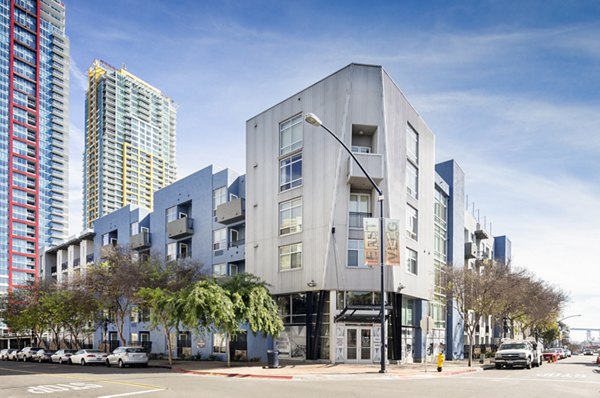 Entrada Apartments: Contemporary of luxury apartments in prime location