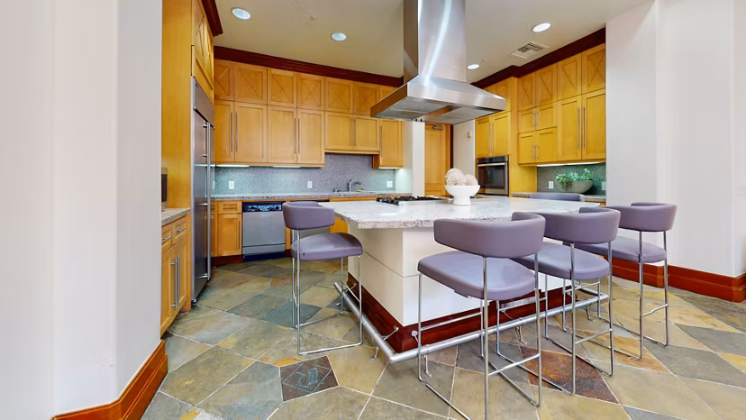 clubhouse at Regents La Jolla Apartments