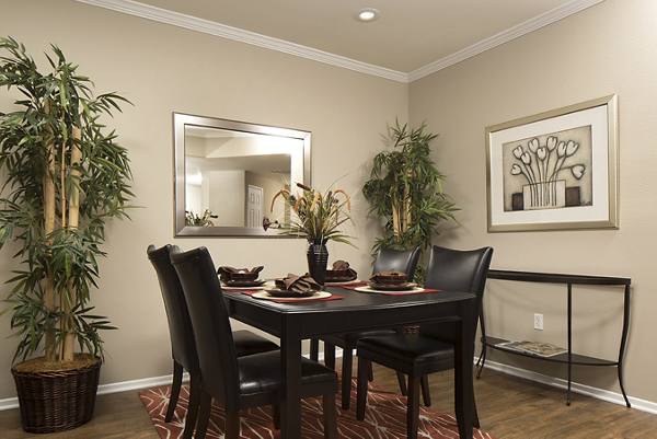 dining room at Regents La Jolla Apartments