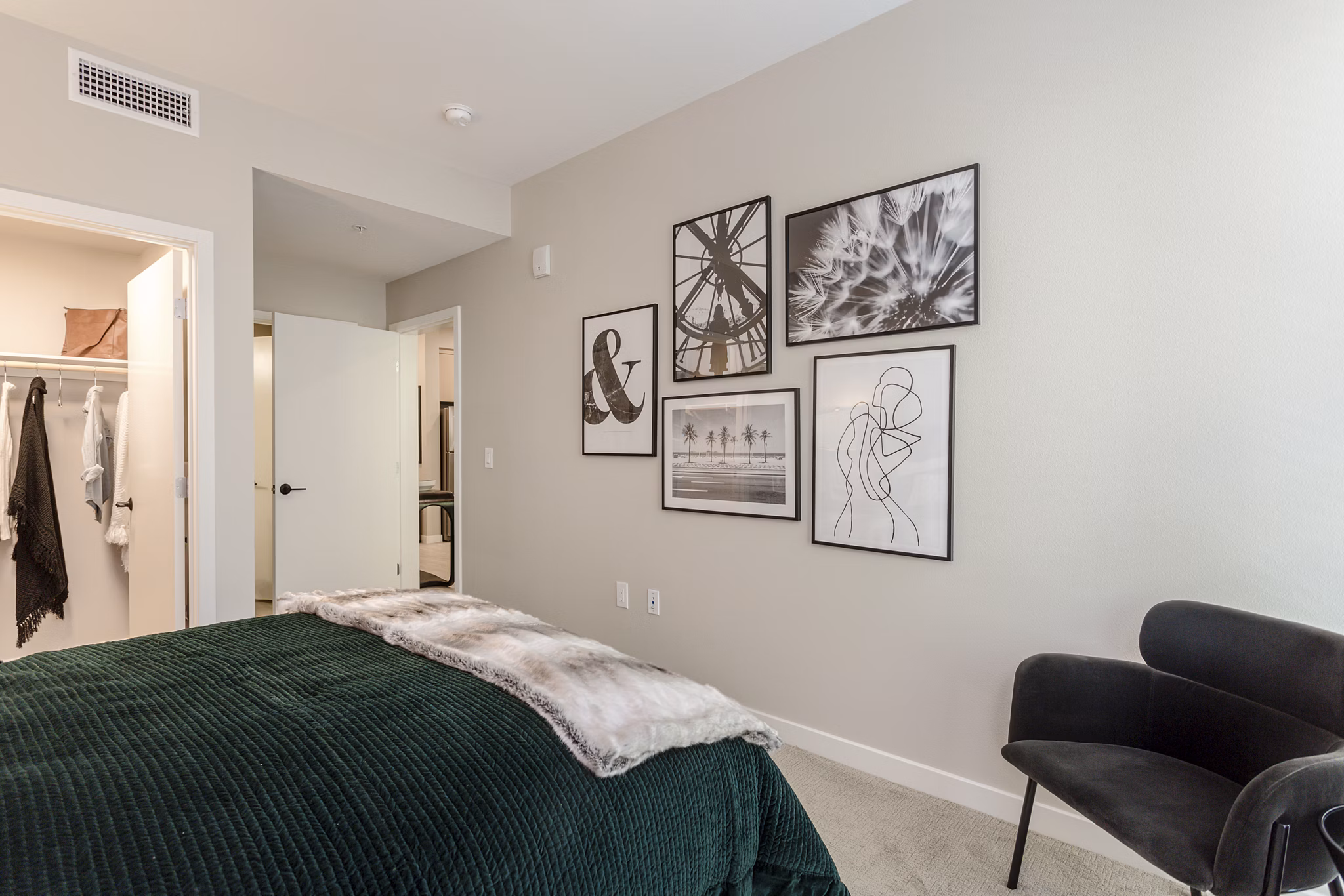 Elegant bedroom with stylish decor at THEO luxury apartments, perfect for relaxation and comfort