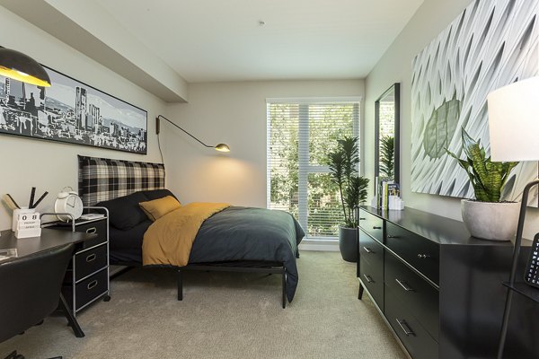 Modern bedroom with stylish decor at THEO luxury apartments