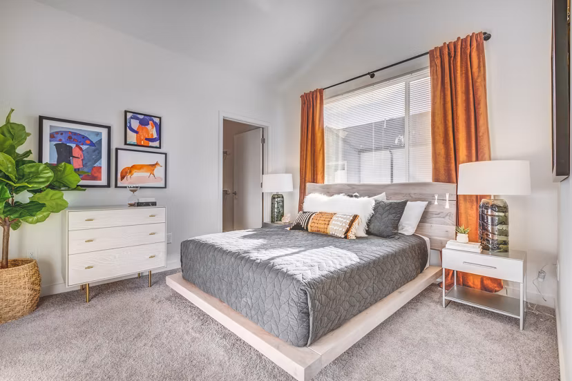 bedroom at Hawthorne Townhomes Apartments