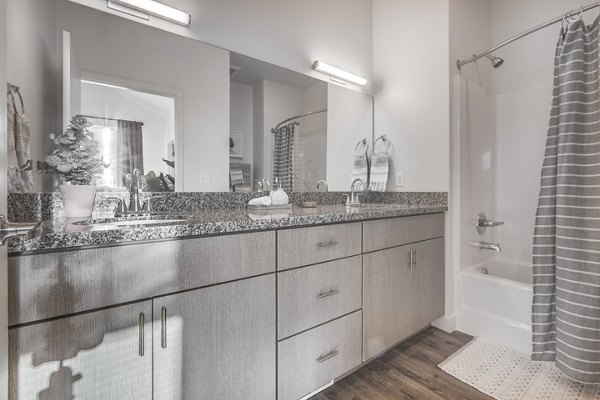 bathroom at Hawthorne Townhomes Apartments