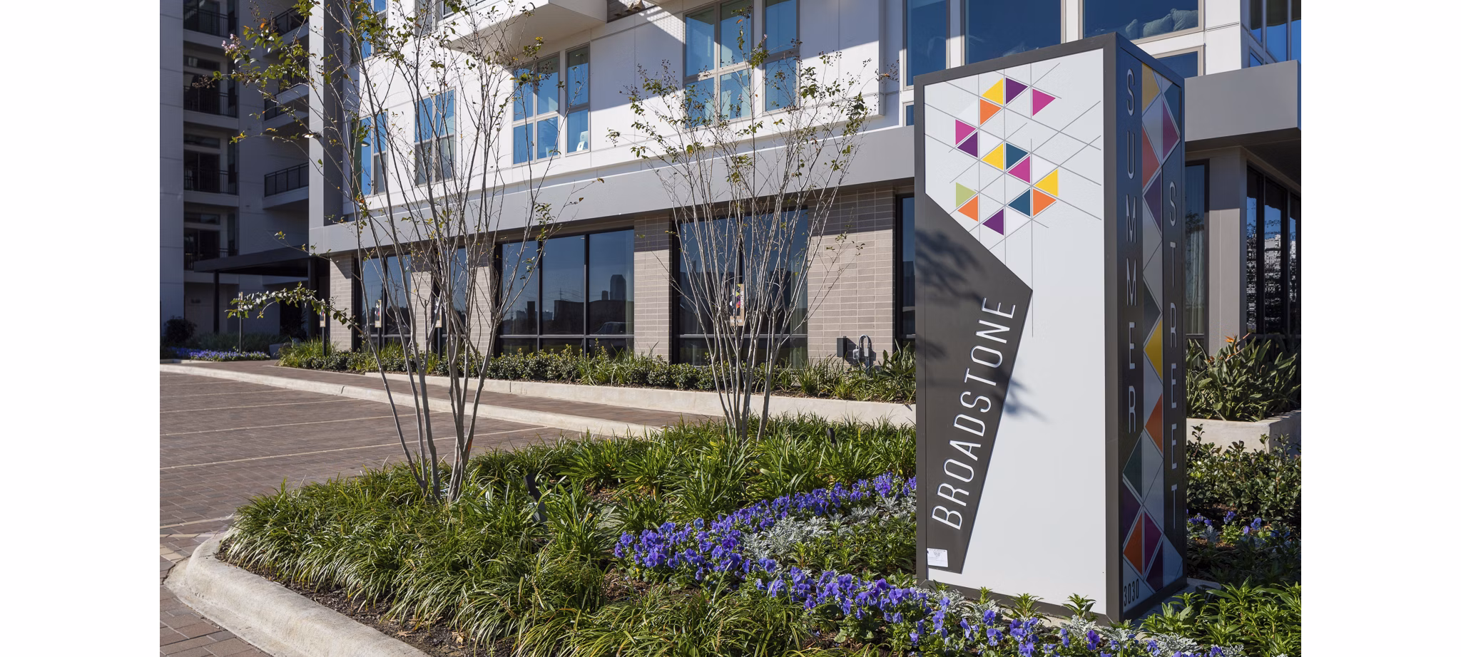 signage at Bellrock Summer Street Apartments