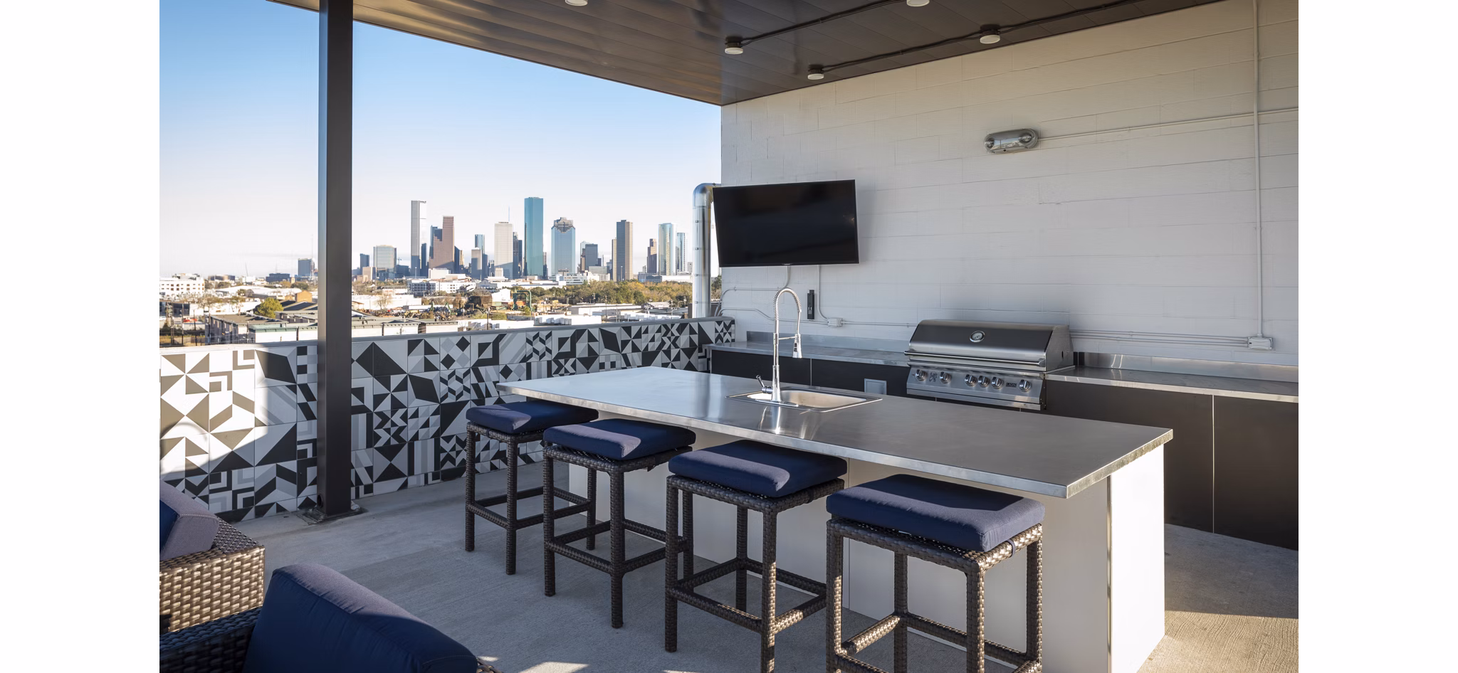 grill area at Bellrock Summer Street Apartments