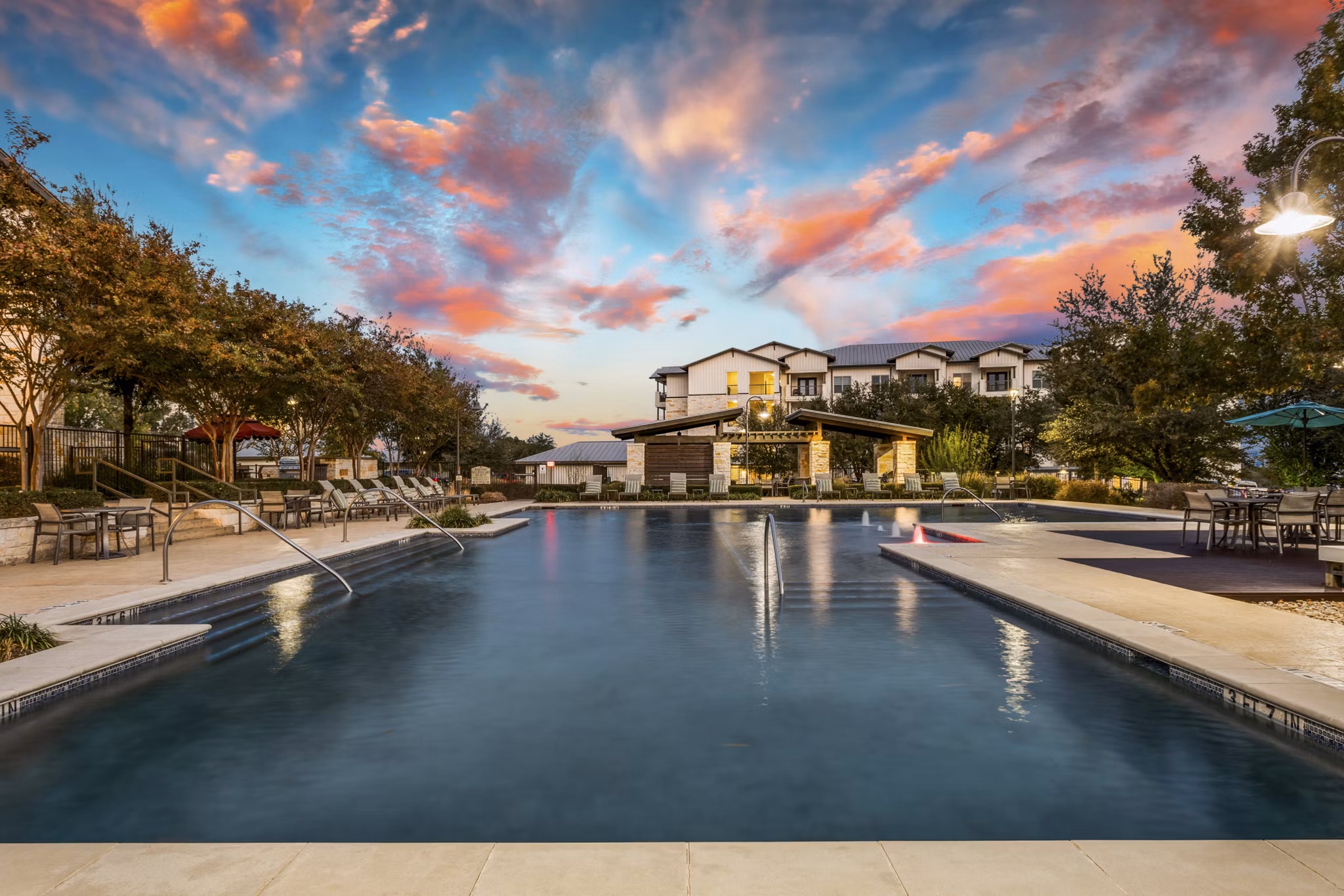 Property images of Landmark Conservancy Apartments
